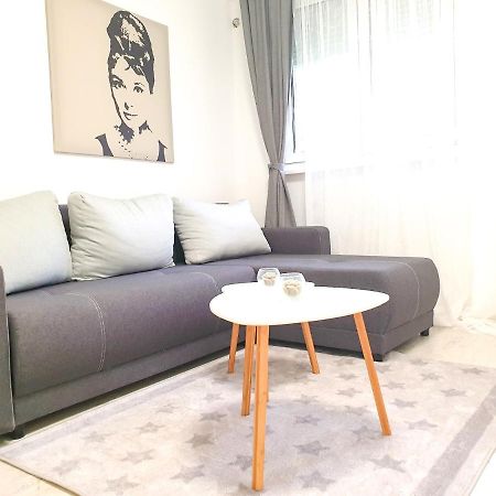 Apartment Iskra Beograd Ngoại thất bức ảnh
