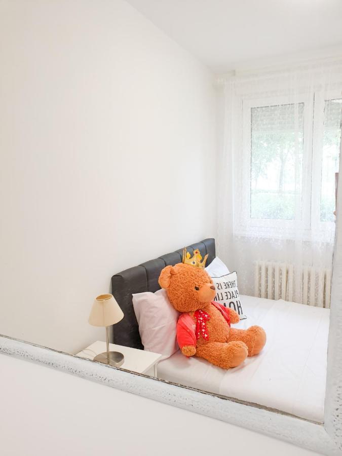 Apartment Iskra Beograd Ngoại thất bức ảnh