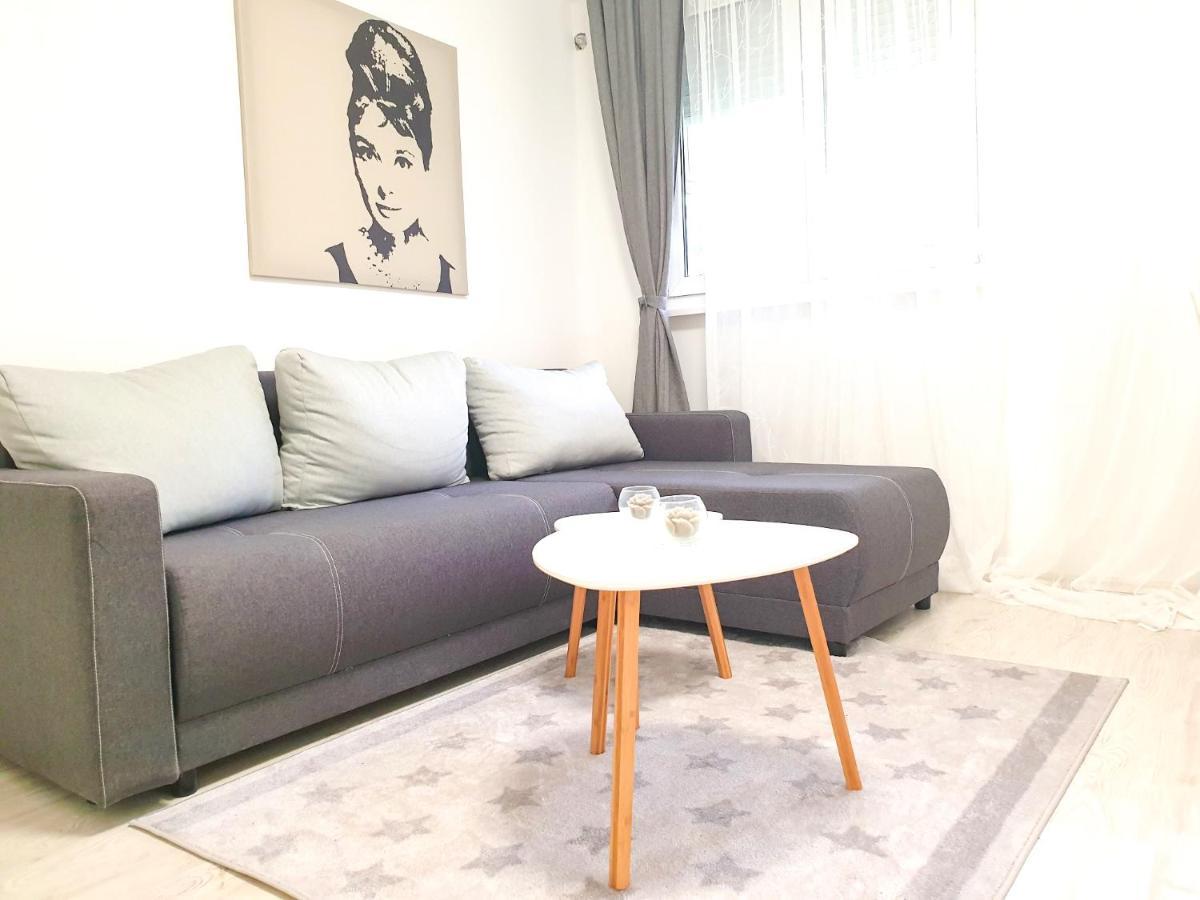 Apartment Iskra Beograd Ngoại thất bức ảnh