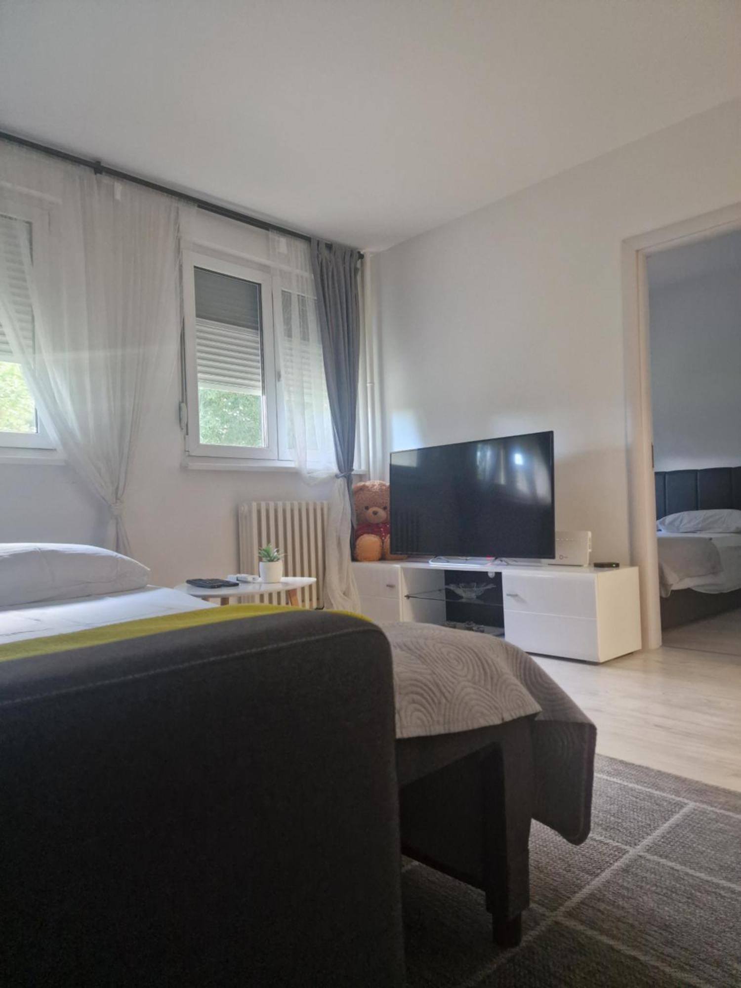 Apartment Iskra Beograd Ngoại thất bức ảnh