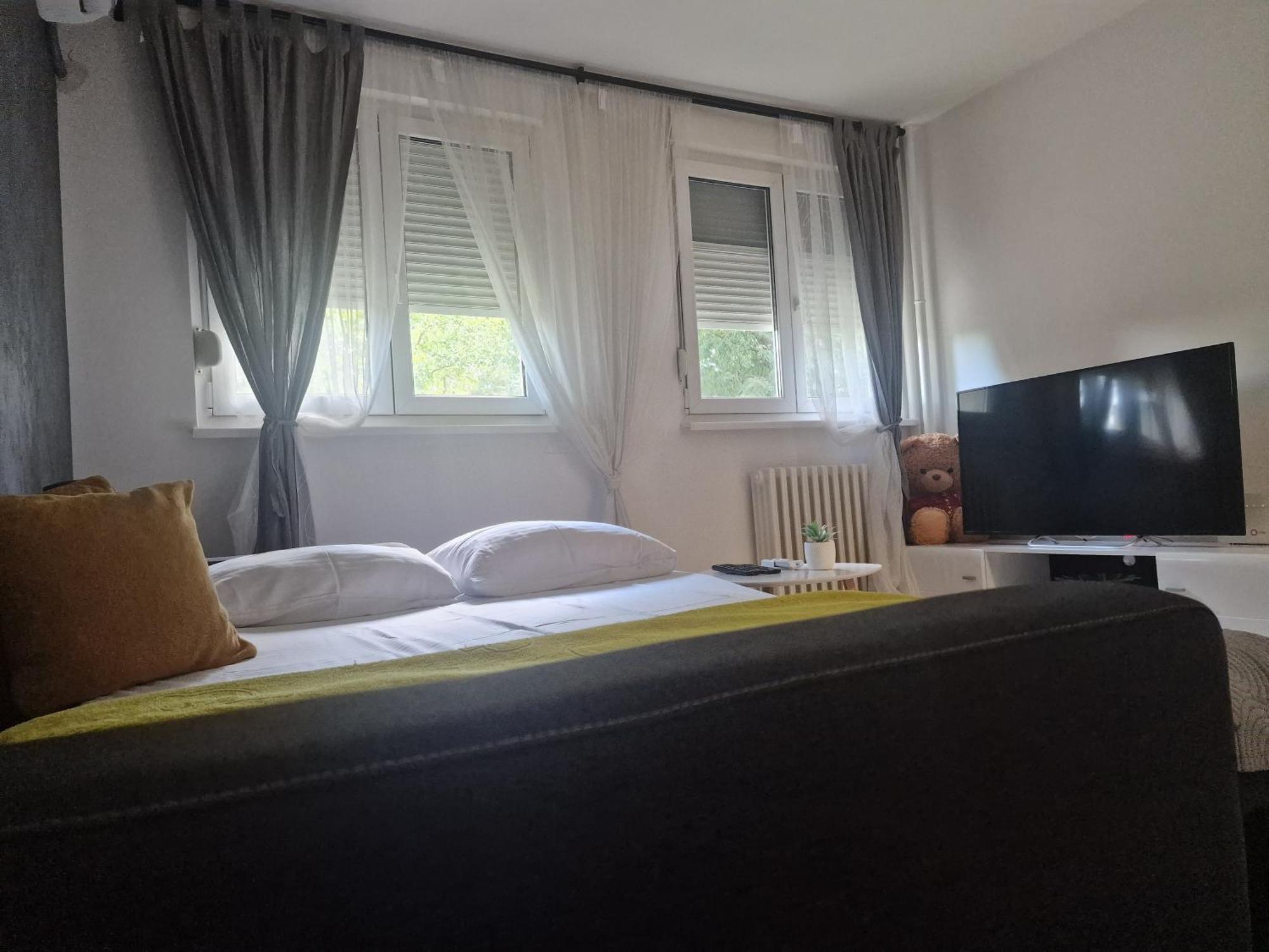 Apartment Iskra Beograd Ngoại thất bức ảnh